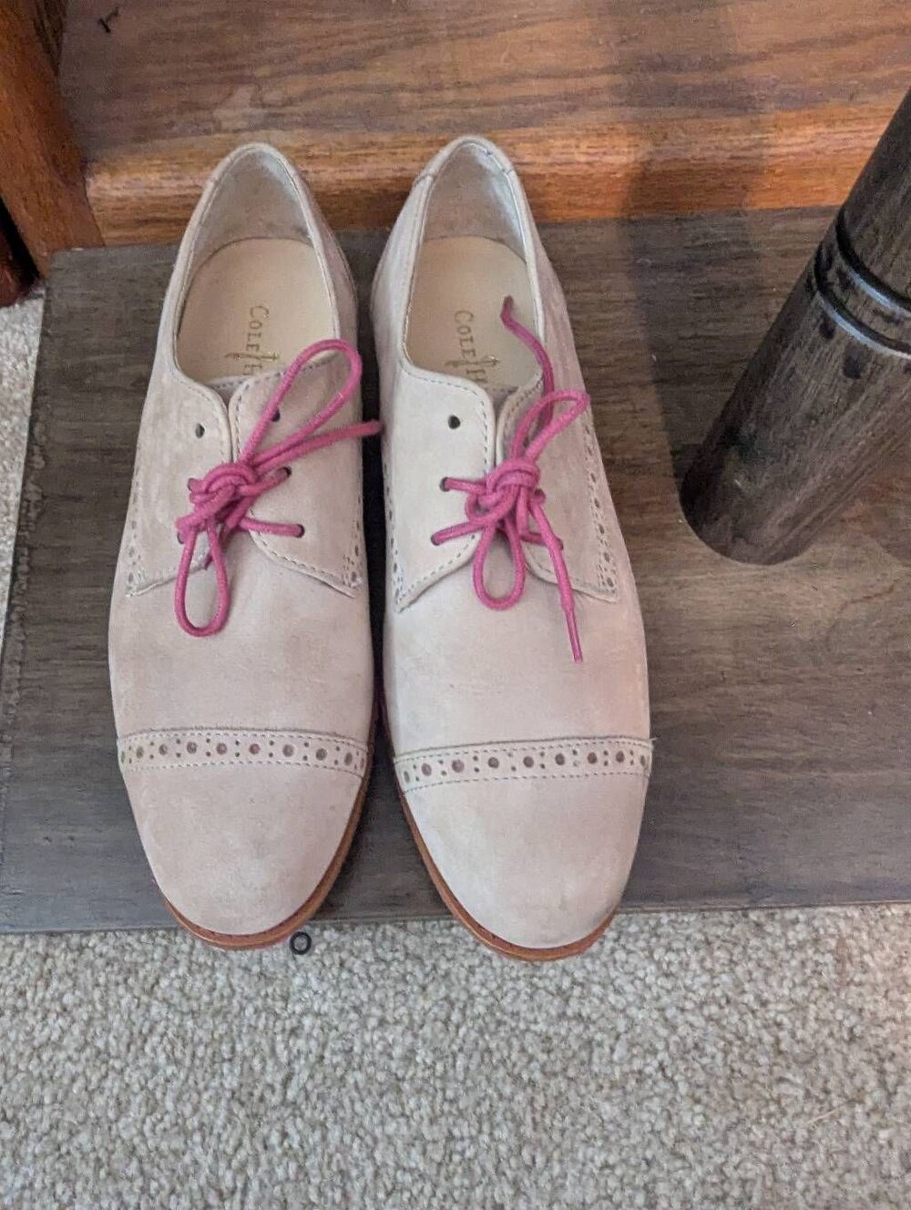 Cole Haan Women's Size 6 Beige Suede Oxford Cap Toe Brogue Shoes Pink Laces